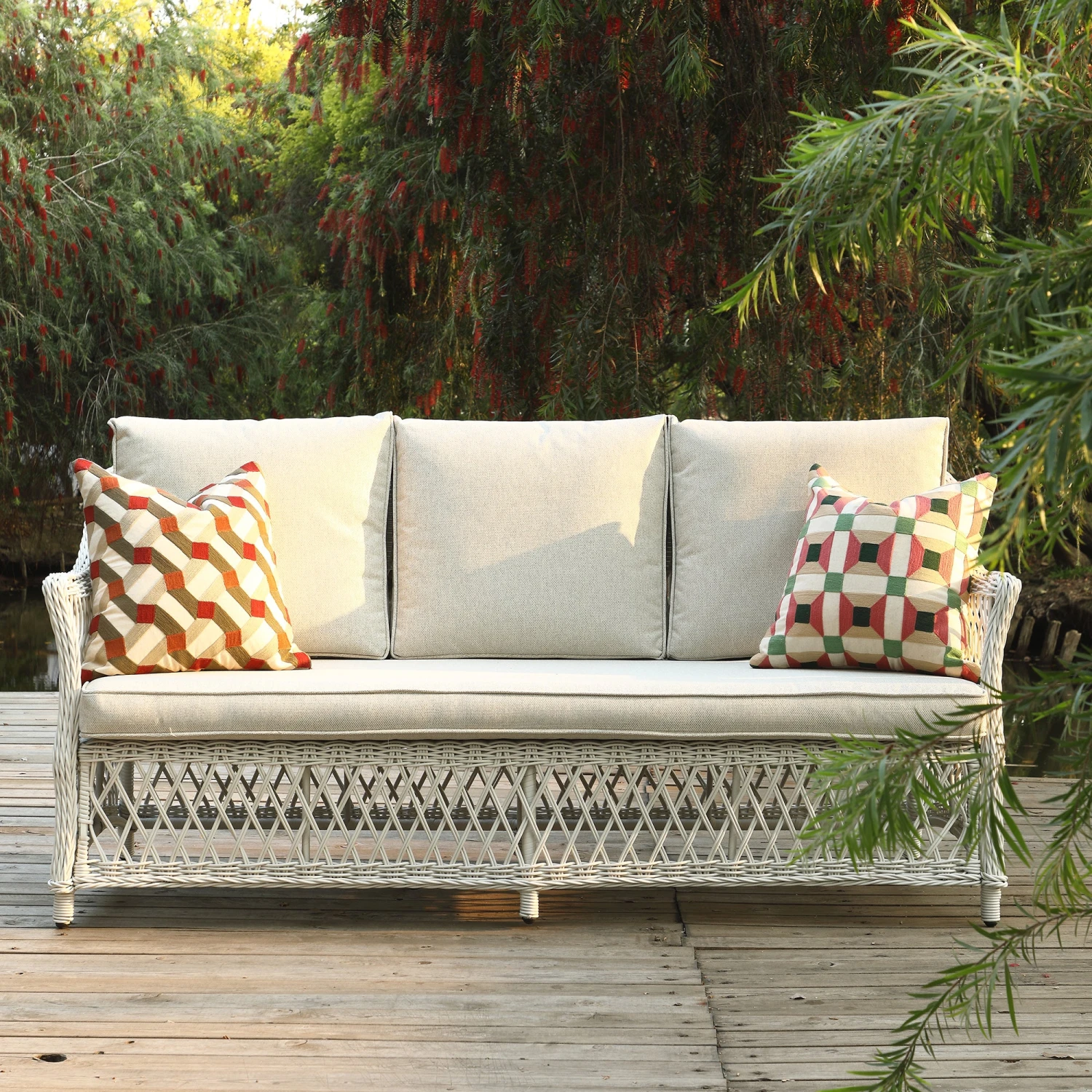 Willowbrook Lattice Weave Rattan 5-Seater Sofa Set With Rising Table, White 7 Willowbrook Lattice Weave Rattan 5-Seater Sofa Set With Rising Table, White - Image 7