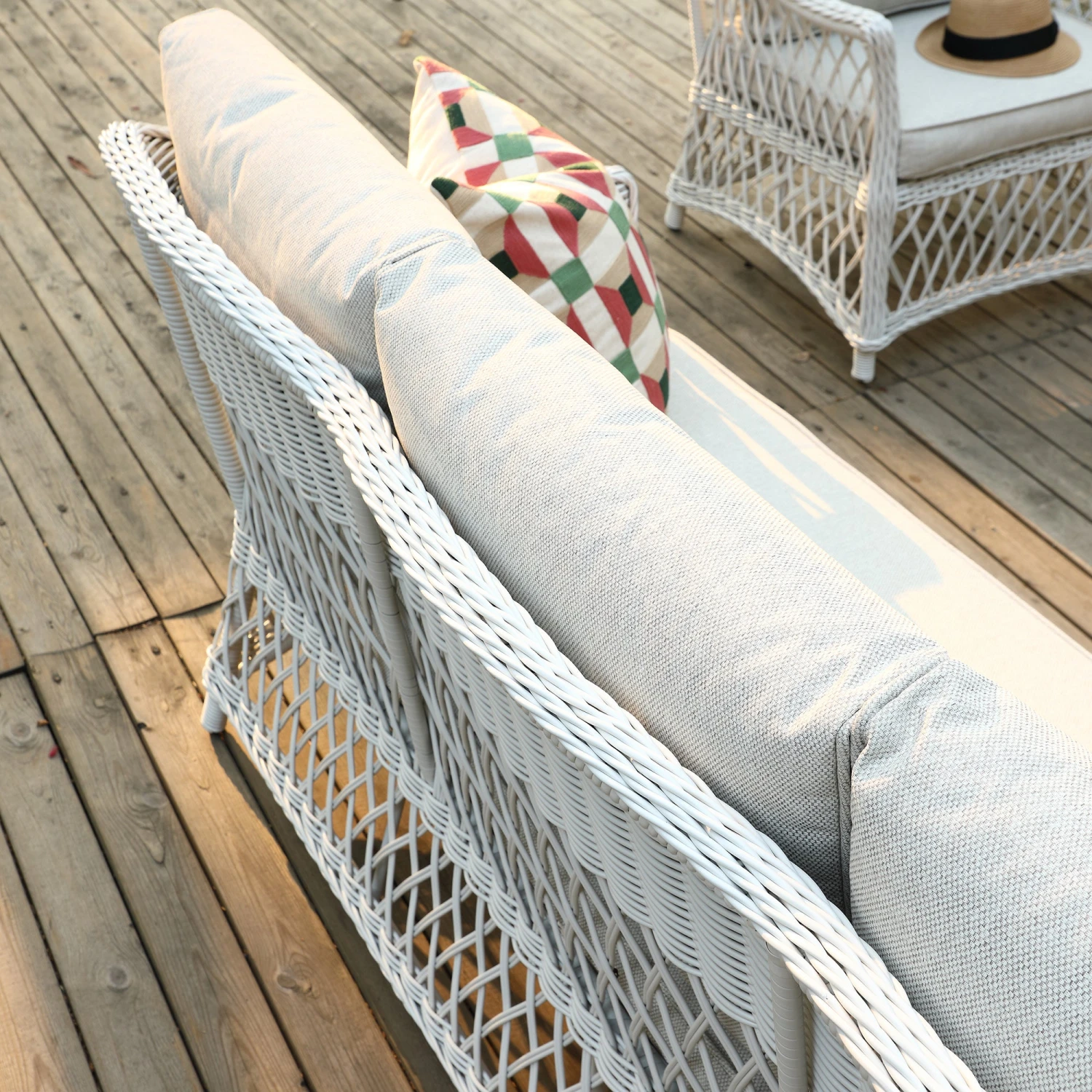 Willowbrook Lattice Weave Rattan 5-Seater Sofa Set With Rising Table, White 10 Willowbrook Lattice Weave Rattan 5-Seater Sofa Set With Rising Table, White - Image 10