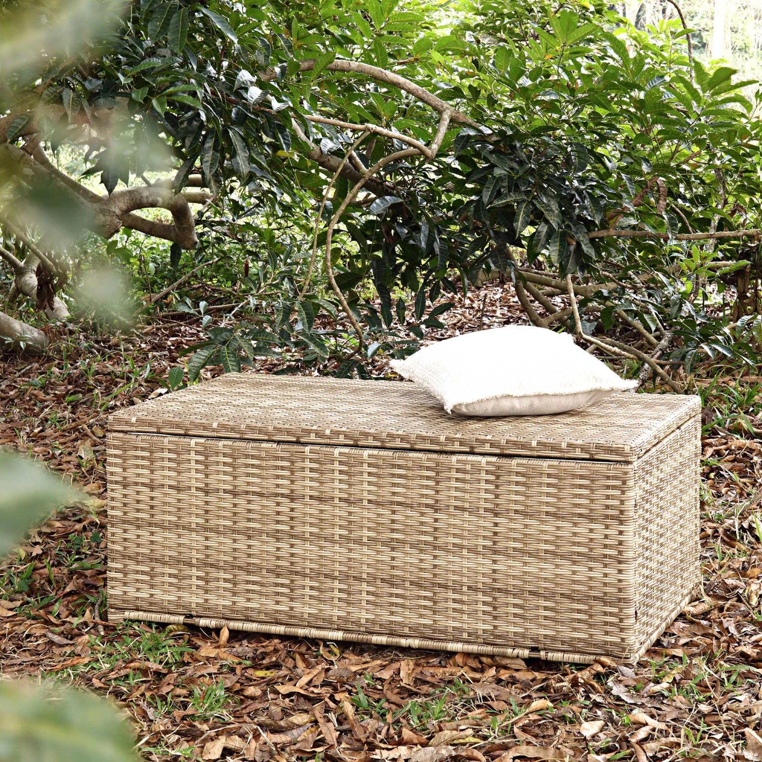 Granchester 120cm Natural Rattan Storage Box β UV Resistant Garden Trunk with Hydraulic Lid 2 Granchester 120cm Natural Rattan Storage Box β UV Resistant Garden Trunk with Hydraulic Lid - Image 2