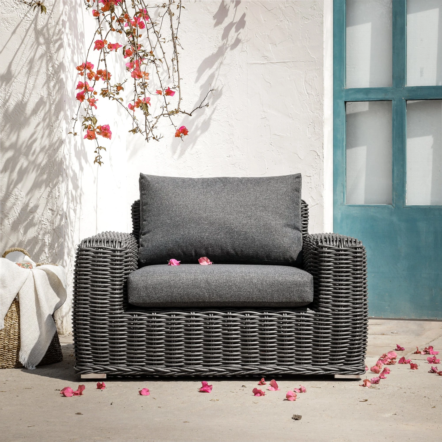 Bellagio Round Wicker Outdoor 1-Seater Sofa, Dark Grey 1 Bellagio Round Wicker Outdoor 1-Seater Sofa, Dark Grey