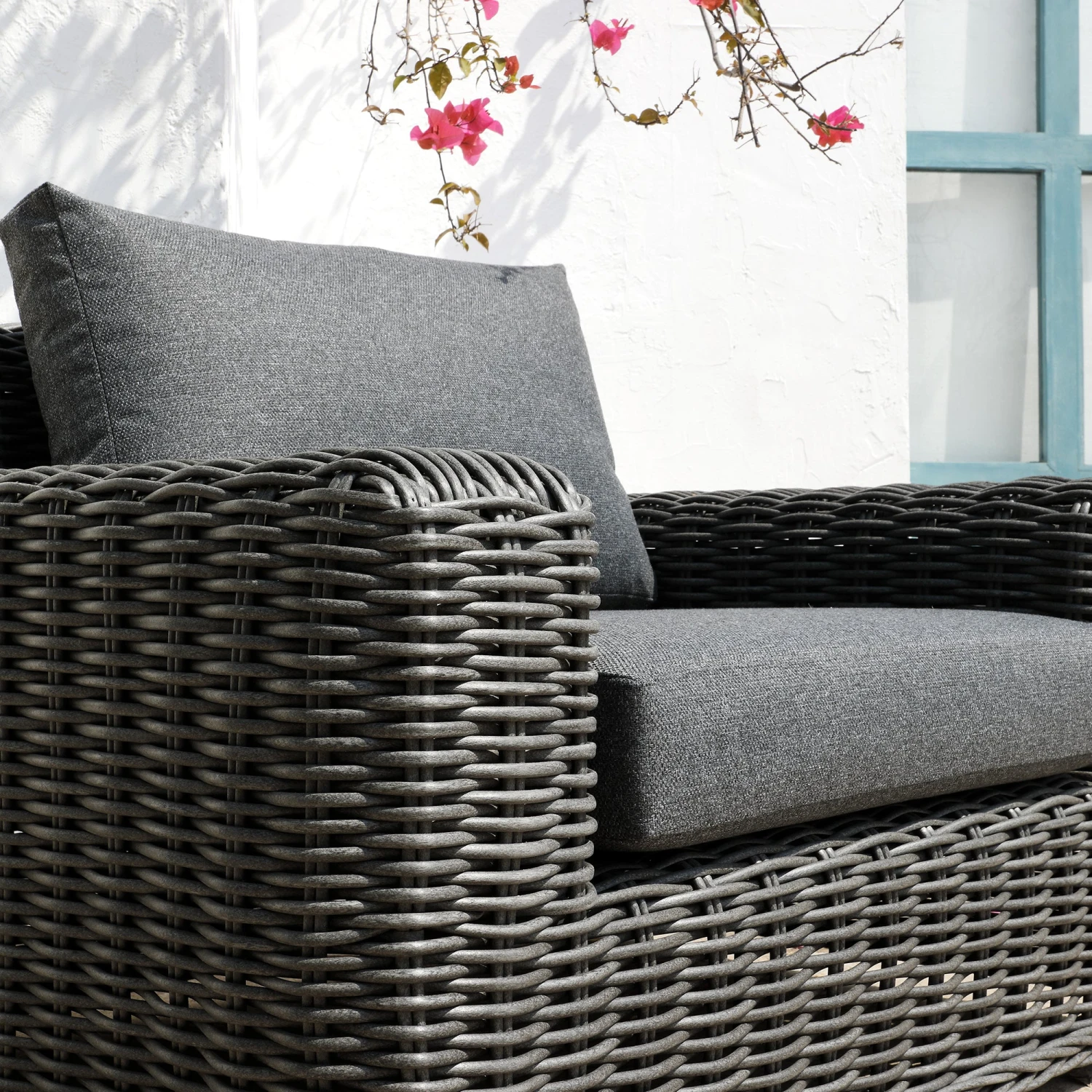 Bellagio Round Wicker Outdoor 1-Seater Sofa, Dark Grey 4 Bellagio Round Wicker Outdoor 1-Seater Sofa, Dark Grey - Image 4