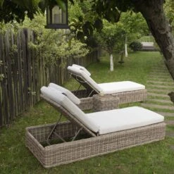 Bellagio Round Wicker Sun Lounger With Headrest, Natural 14 Bellagio Round Wicker Sun Lounger With Headrest, Natural -Daals Store OD WICK2 NAT SUNLG scene2