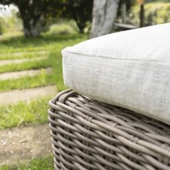 Bellagio Round Wicker Sun Lounger With Headrest, Natural 16 Bellagio Round Wicker Sun Lounger With Headrest, Natural -Daals Store OD WICK2 NAT SUNLG scene4