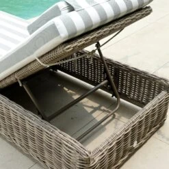 Bellagio Round Wicker Sun Lounger With Headrest, Natural With Sage Stripes -Daals Store OD WICK3 NAT SAGESTRIPE SUNLG scene6