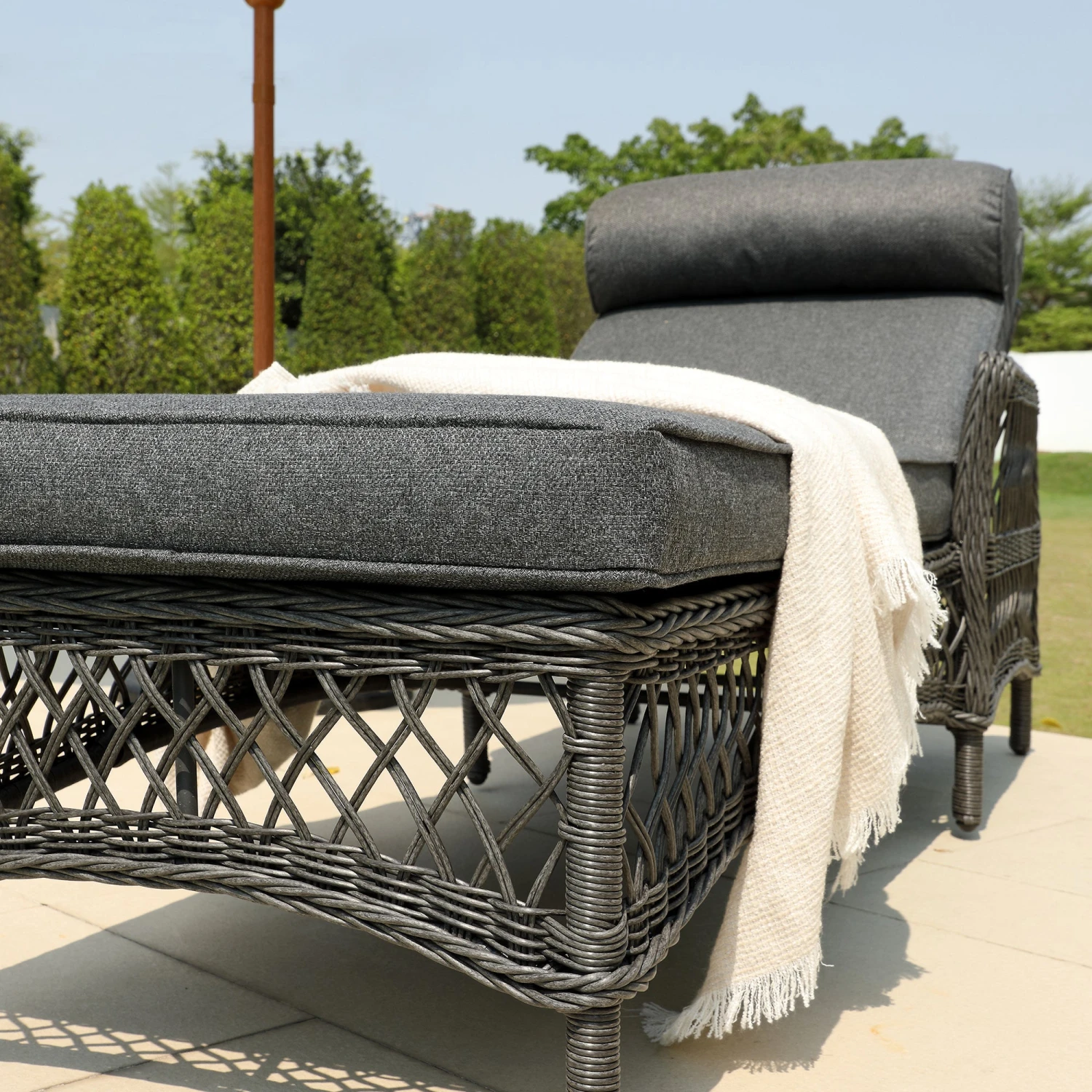Willowbrook Dark Grey Lattice Weave Rattan Sun Lounger β Adjustable Reclining Outdoor Daybed 6 Willowbrook Dark Grey Lattice Weave Rattan Sun Lounger β Adjustable Reclining Outdoor Daybed - Image 6