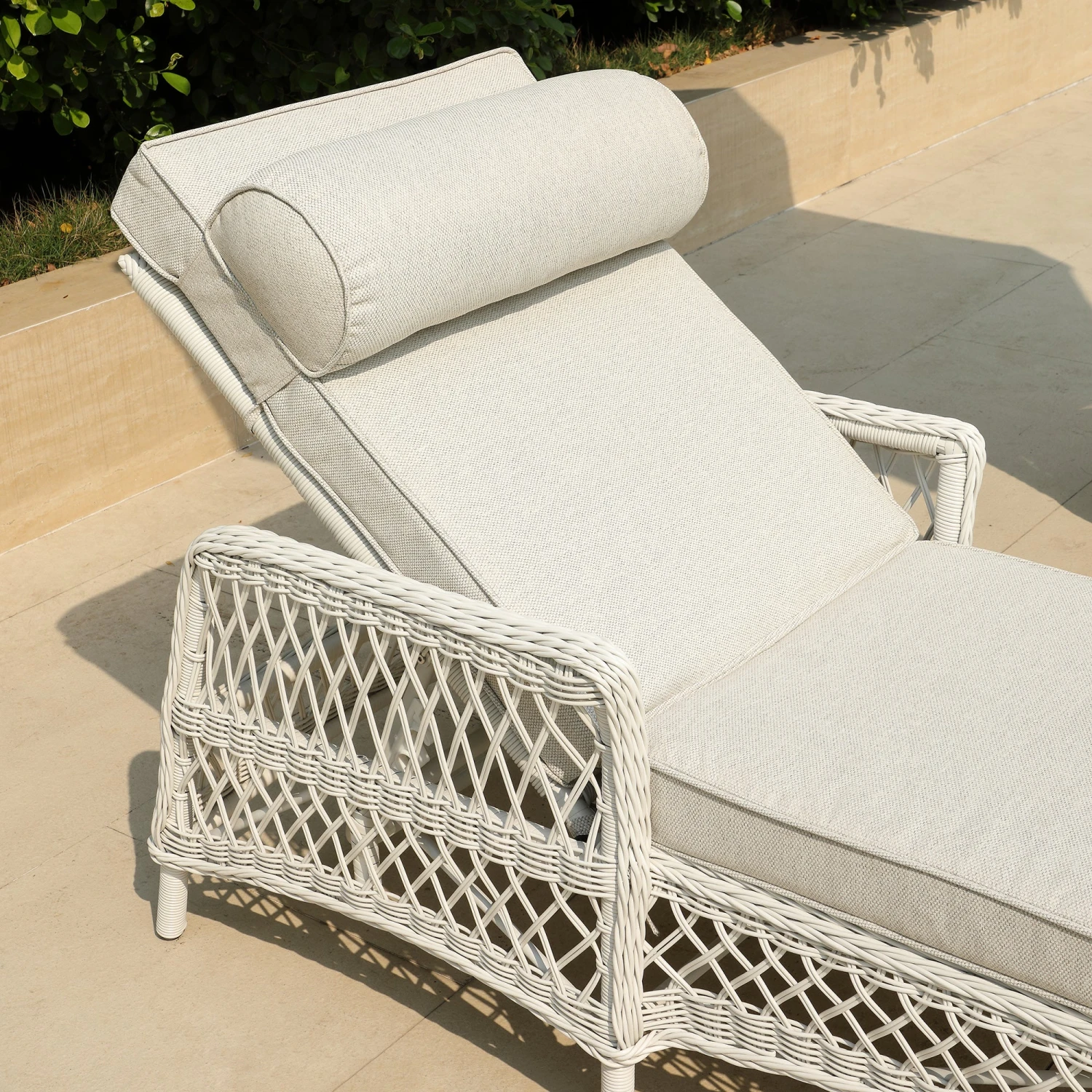 Willowbrook Lattice Weave Rattan Sun Lounger, White 5 Willowbrook Lattice Weave Rattan Sun Lounger, White - Image 5
