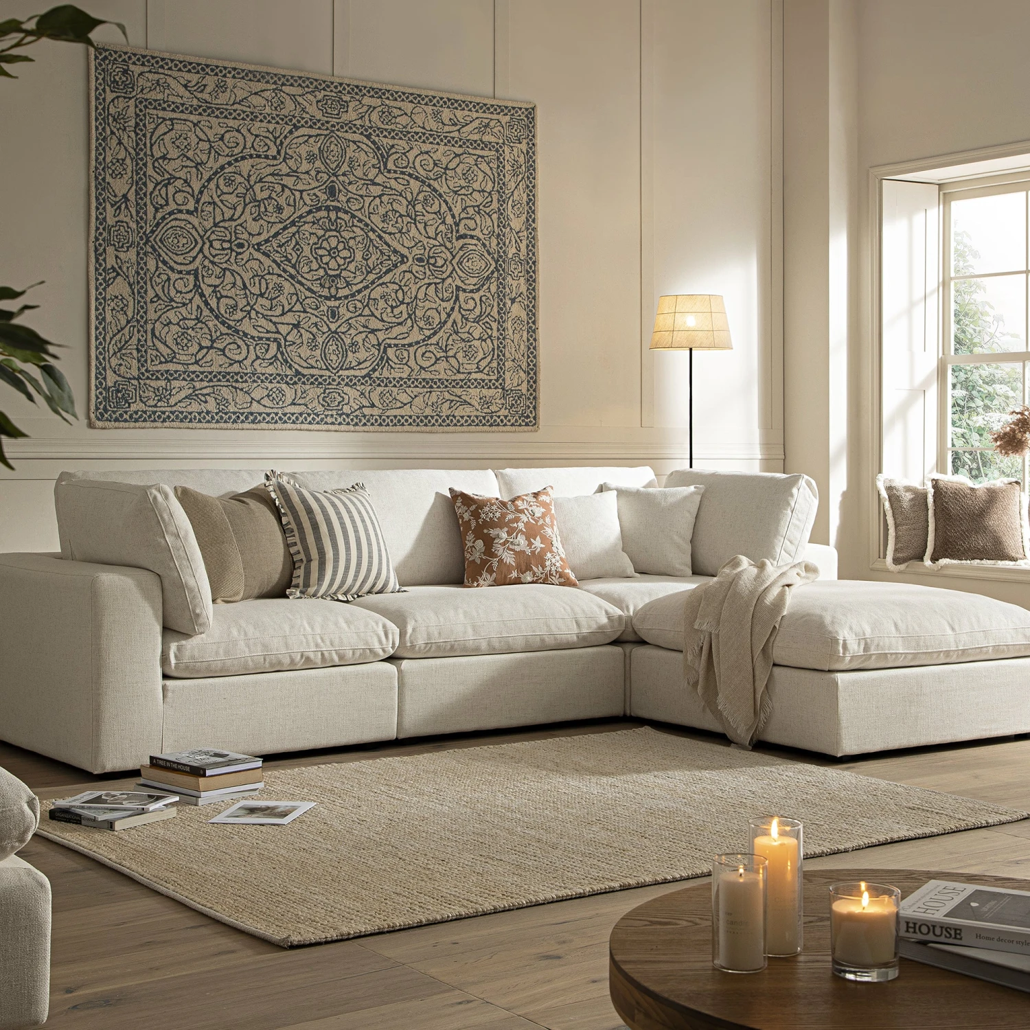 Lutyens Beige Linen Blend Modular Sofa, 3-Piece Chaise 1 Lutyens Beige Linen Blend Modular Sofa, 3-Piece Chaise