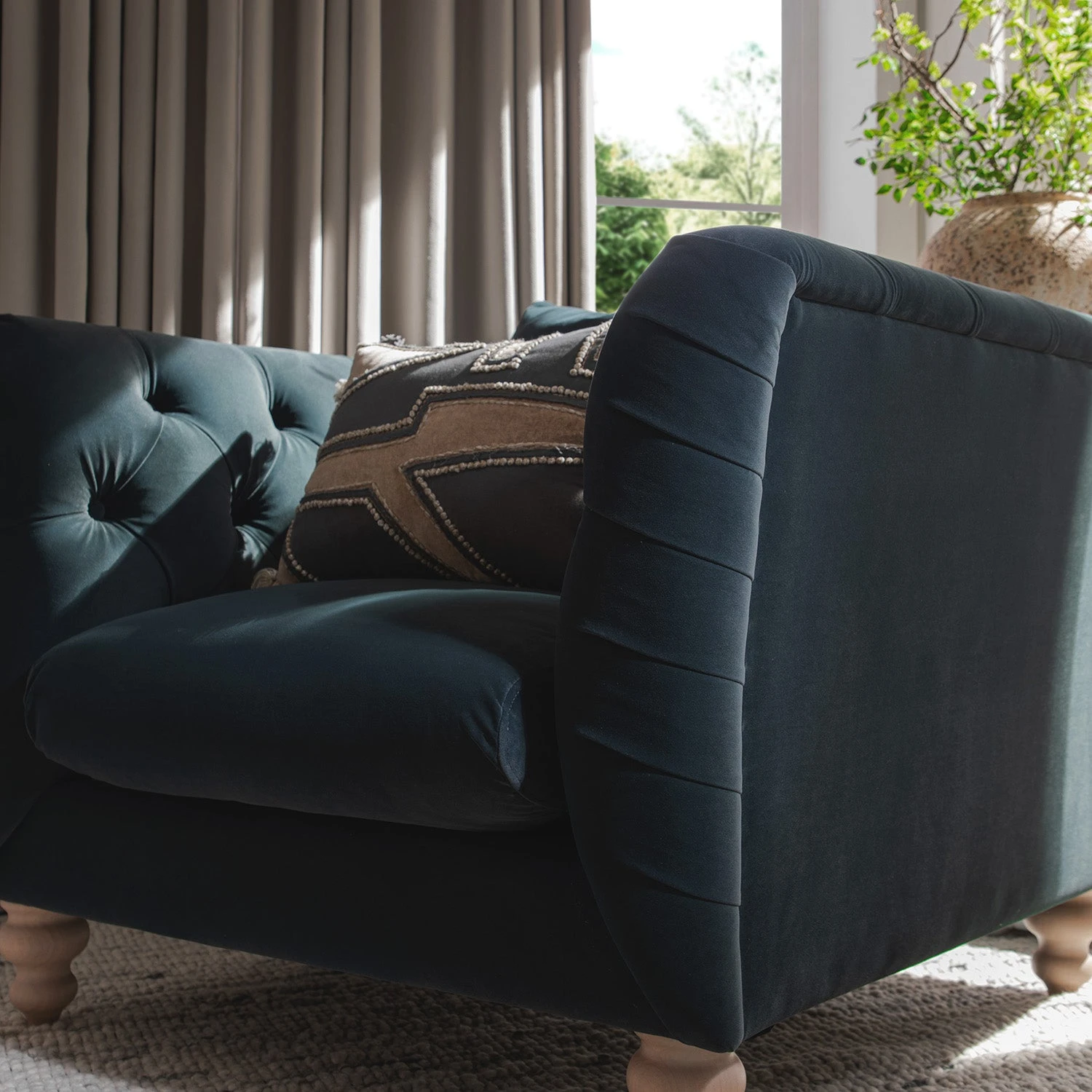 Ashby Chesterfield Armchair, Aegean Blue Velvet 5 Ashby Chesterfield Armchair, Aegean Blue Velvet - Image 5