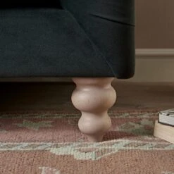 Ashby Chesterfield 2-Seater Sofa, Aegean Blue Velvet 19 Ashby Chesterfield 2-Seater Sofa, Aegean Blue Velvet -Daals Store SCSF 055 AEGEAN VEL 2ST scene4