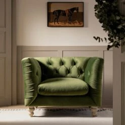 Ashby Chesterfield Armchair, Fern Green Velvet 18 Ashby Chesterfield Armchair, Fern Green Velvet -Daals Store SCSF 055 FERN VEL 1ST scene2