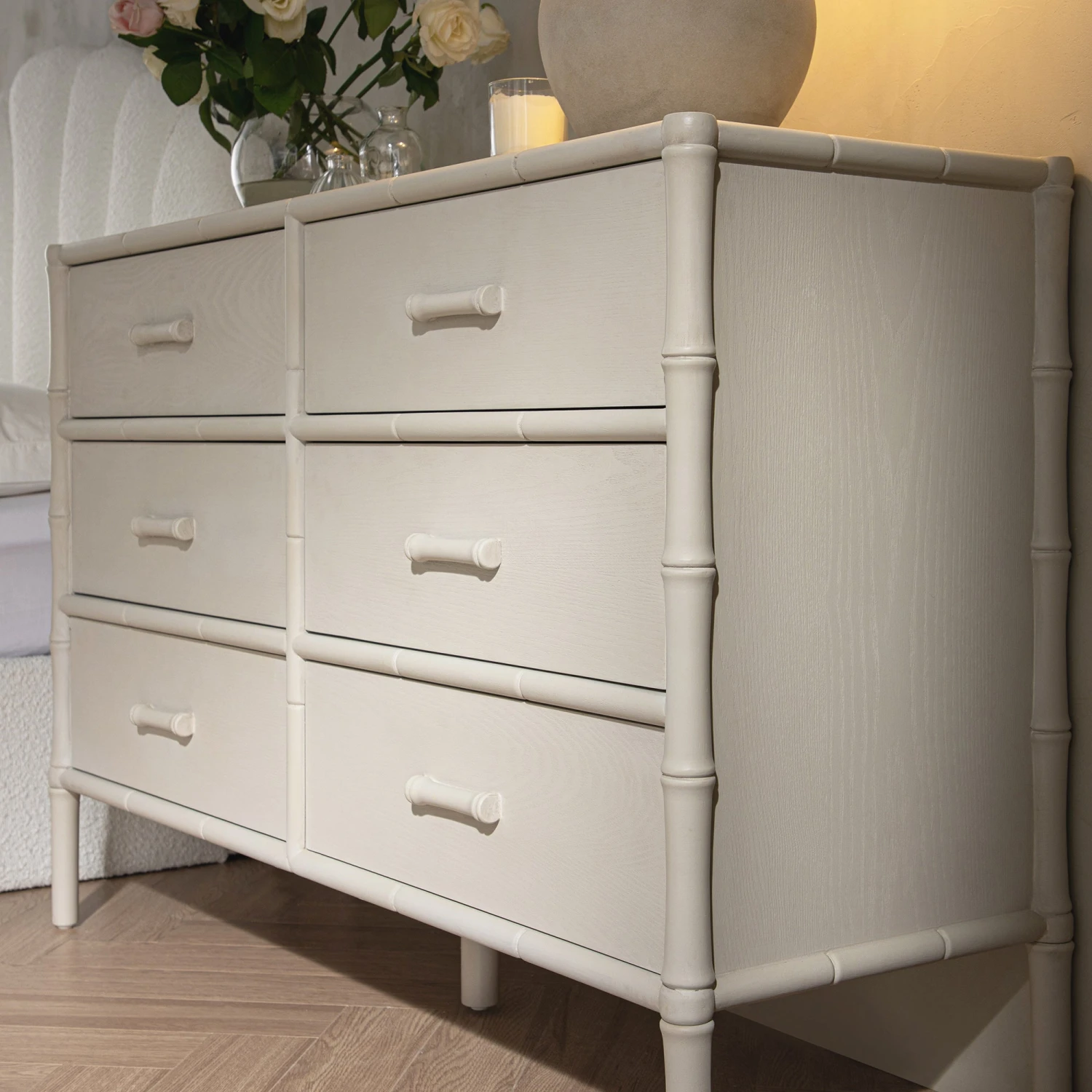 Elstowe Faux Bamboo 6-Drawer Chest, Shaded White 5 Elstowe Faux Bamboo 6-Drawer Chest, Shaded White - Image 5