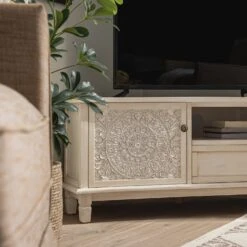 Chantilly Whitewashed Corner TV Unit with Floral Carved Detail 20 Chantilly Whitewashed Corner TV Unit with Floral Carved Detail -Daals Store XXTV 053 WHITEWASH scene4
