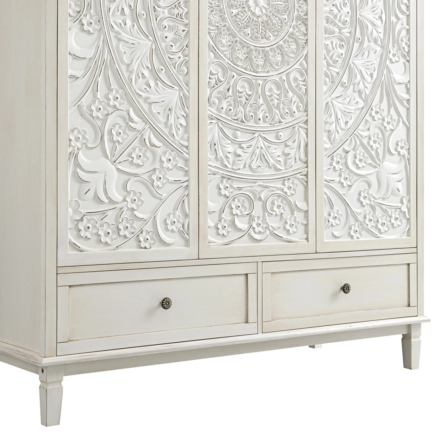Chantilly Whitewashed Carved Triple Wardrobe 18 Chantilly Whitewashed Carved Triple Wardrobe - Image 18