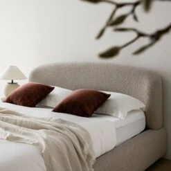 Constance Winged Headboard Ottoman Storage Bed, Light Taupe Boucle 20 Constance Winged Headboard Ottoman Storage Bed, Light Taupe Boucle -Daals Store ZX 2182 TAUPE BOU scene4