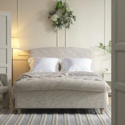 Porchester Ottoman Storage Sleigh Bed, Oatmeal Woven Textured Fabric -Daals Store ZX 2216 OAT WOV scene2