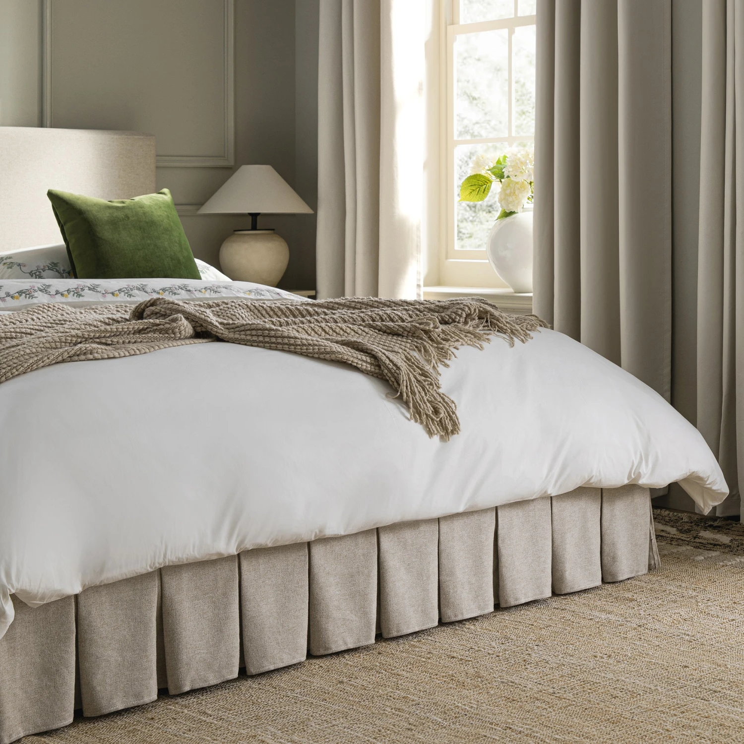 Egerton Box-Pleat Ottoman Storage Bed, Oatmeal Brushed Fabric 6 Egerton Box-Pleat Ottoman Storage Bed, Oatmeal Brushed Fabric - Image 6